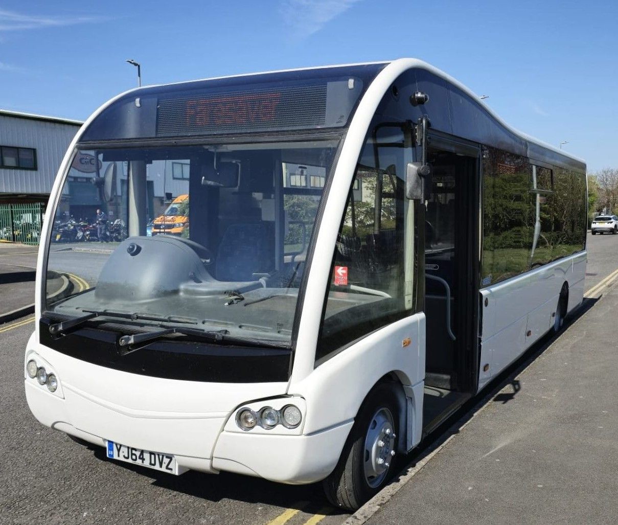 2014 Solo SR 8.9m. 30 seats + seatbelts